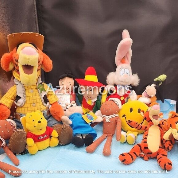 12pc Disney, Mr Salty, happy face, Keebler and more - Picture 1 of 10